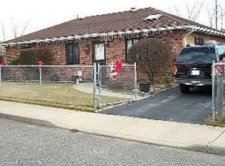 223 Parente Ln S, Island Park, NY 11558