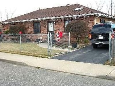 223 Parente Ln S, Island Park, NY, 11558