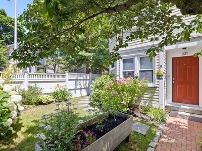 221 Hamilton St, Cambridge, MA, 02139