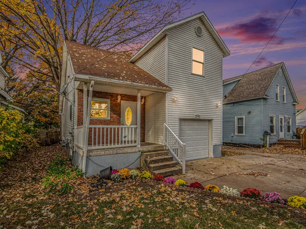 2043 Roos Ave SW, Wyoming, MI 49509
