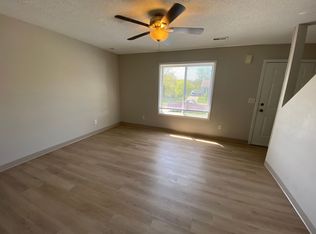 1630 E Pleasant View Drive, Des Moines, IA 50320