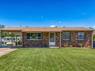 12066 Glenrose Dr, Maryland Heights, MO 63043