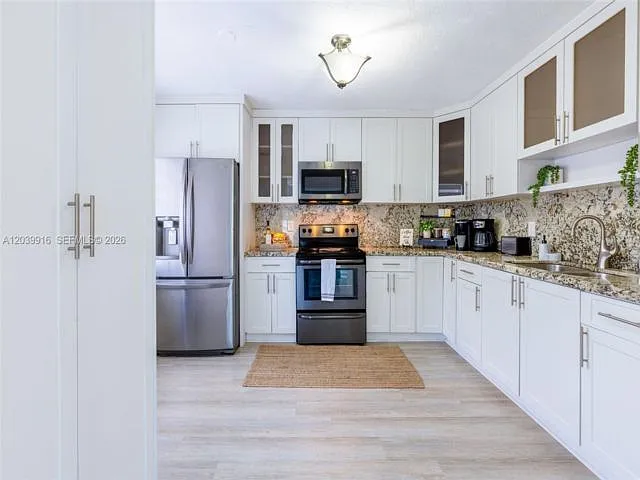 6801 Park St — Photo 13