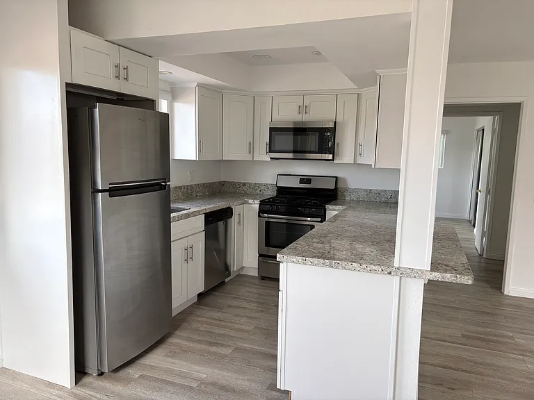 247 Avenida Montalvo #3 — Photo 4