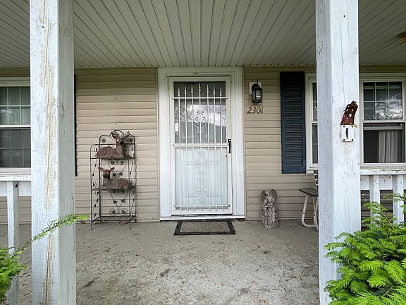4th image of 2301 E Gimber St