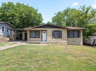 1717 Meadowlark Ln, Denison, TX 75020