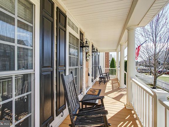 5th image of 23141 Yellowwood Dr