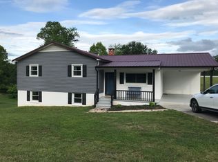 3504 Deal Mill Rd, Hudson, NC 28638