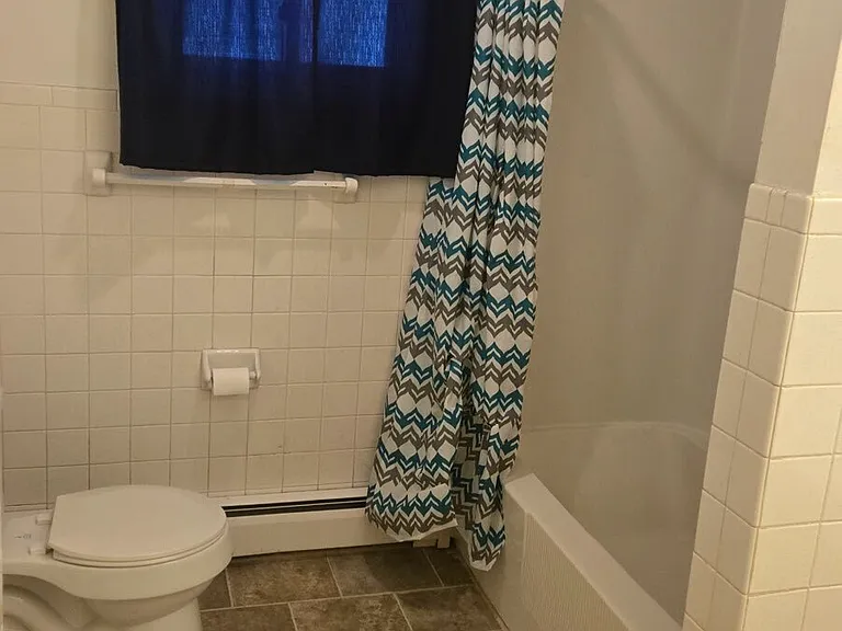 12 Clinton St — Photo 3