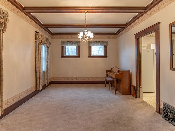 4th image of 911 W Reed St