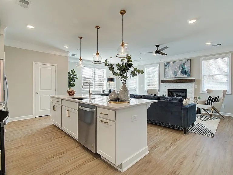 REPRESENTATION OF ACTUAL HOME. PHOTO OF DECORATED MODEL. SOME FINISHES VARY.