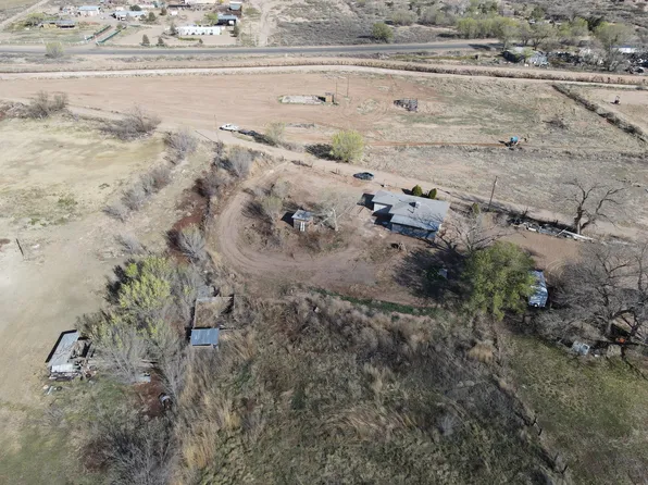 22 Placita Dr, Belen, NM 87002