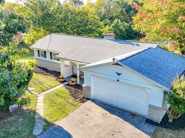 8959 Leetown Rd, Kearneysville, WV 25430