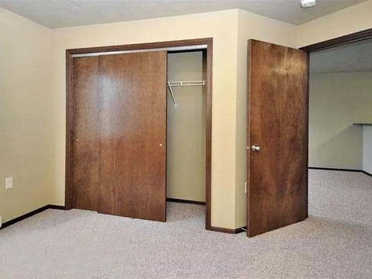 Mirada Manor Apartments — Photo 18