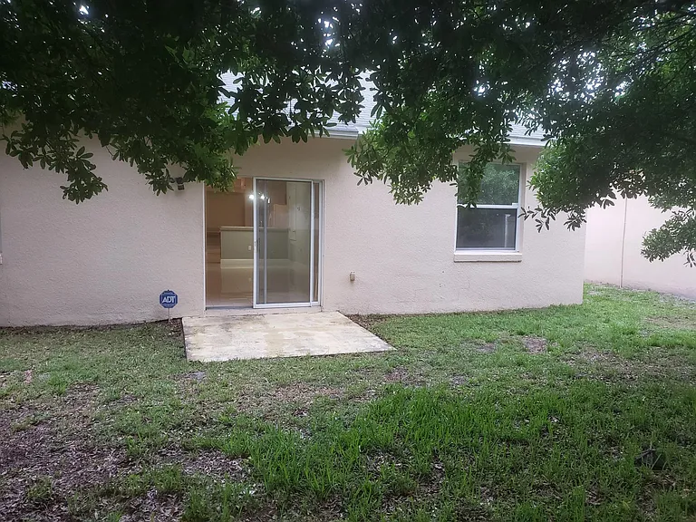 9967 Shadow Creek Dr — Photo 34