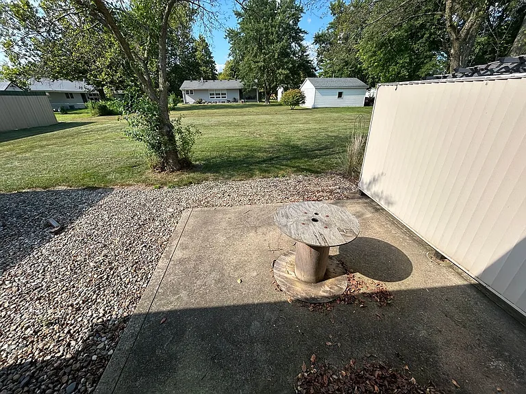 504 W Linden St — Photo 16
