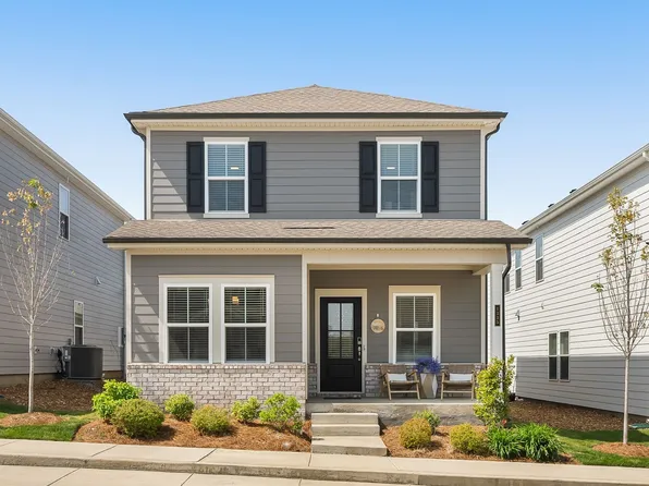 1335 Carriage Park Dr, Hermitage, TN 37076