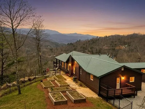 833 Fox Run Rd, Bryson City, NC 28713