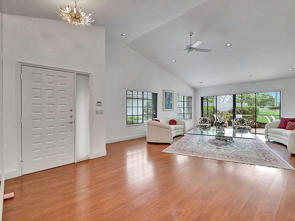 3rd image of 7682 Glendevon Lane