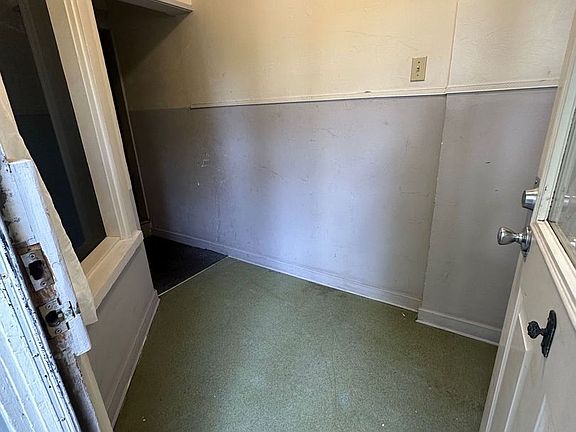 5th image of 1055 Esplanade Unit 3