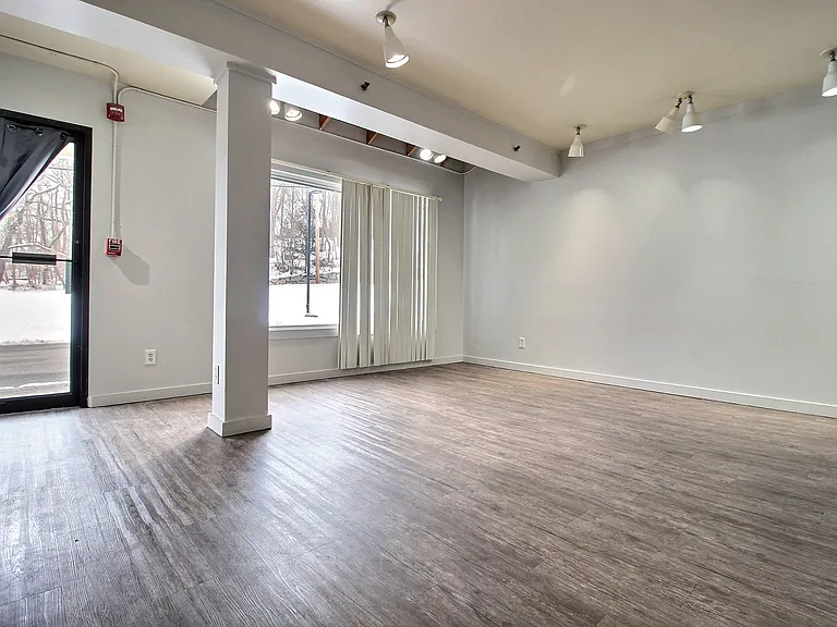 55 Beach St #16 — Photo 1