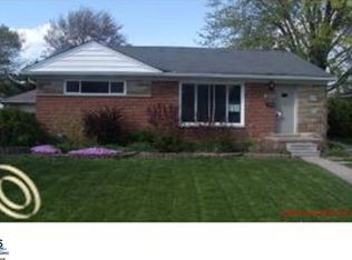 944 Huntington St, Mount Clemens, MI 48043