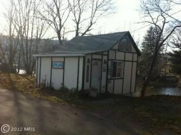 703 Morris Ave, Friendsville, MD 21531