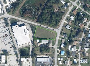 119 Memorial Dr, Sebring, FL 33870