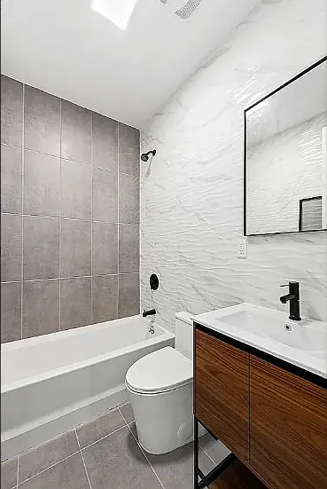 1712 Madison St #2F — Photo 7