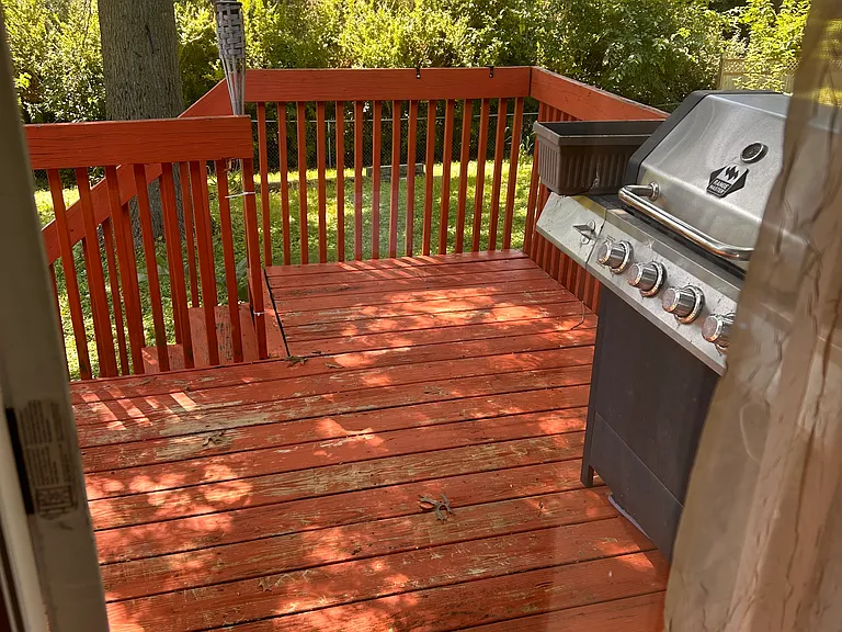 1305 W Benton St — Photo 16