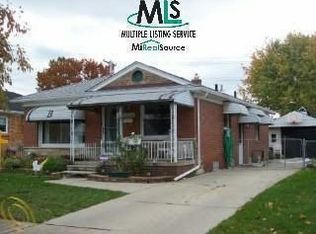 8254 State Park, Center Line, MI 48015