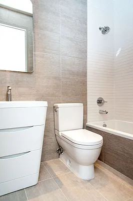 Rented by Nooklyn NYC LLC | media 22