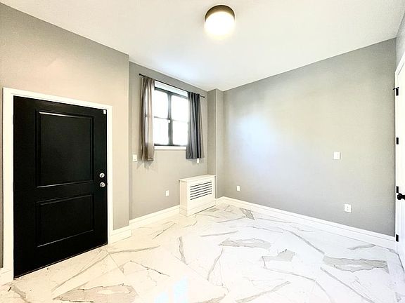 5th image of 233 Liberty Ave APT 1A