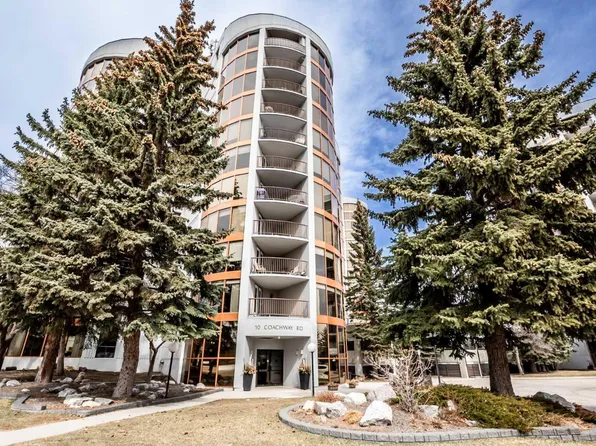 10 Coachway Rd SW #133, Calgary, AB T3H 1E5