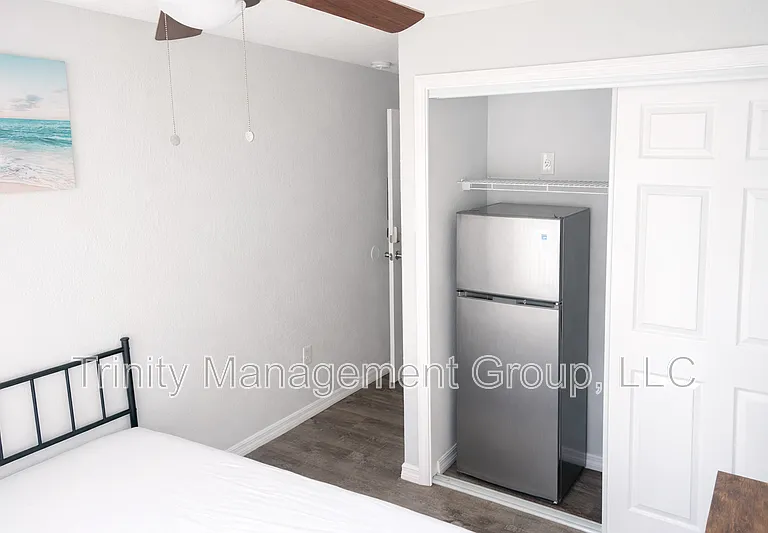 1509 Winding Way E #4 — Photo 5