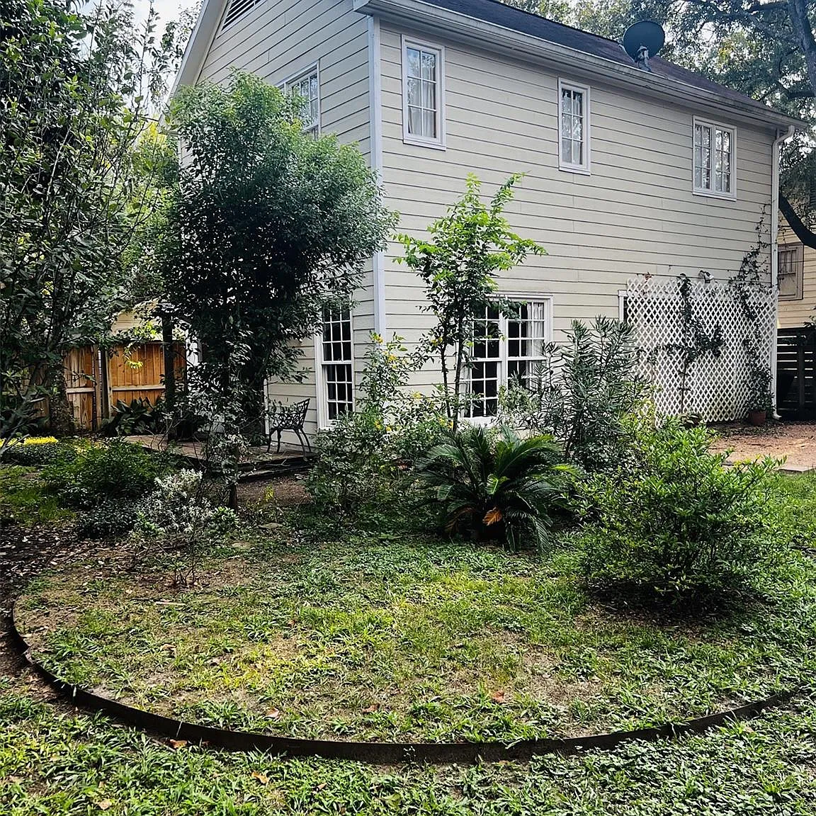 2 bed, 1.0 bath, 1200 sqft, $2,700 — Photo 3