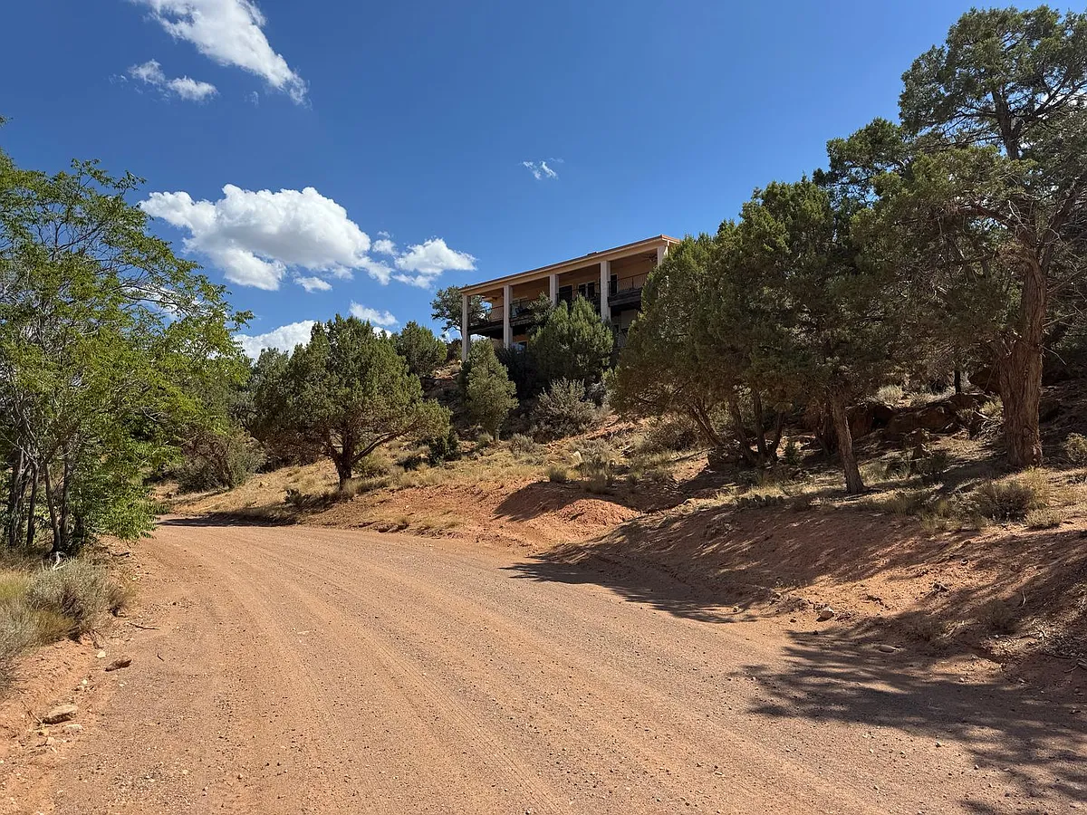 Building Photo - 2001 S Baker Dam Rd E