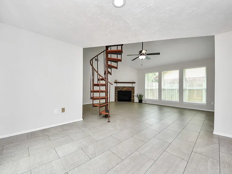 17011 Dusty Mill Dr W — Photo 6