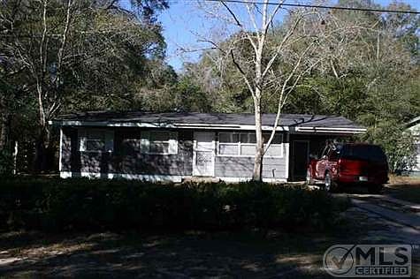 1st image of 3510 Lakewood Dr #3