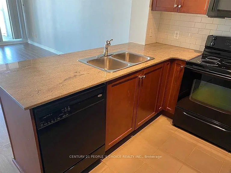 3504 Hurontario St #2309 — Photo 12