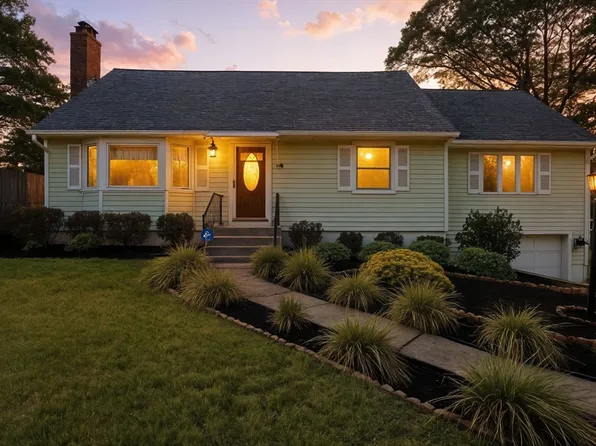 77 Bowers St, West Springfield, MA 01089