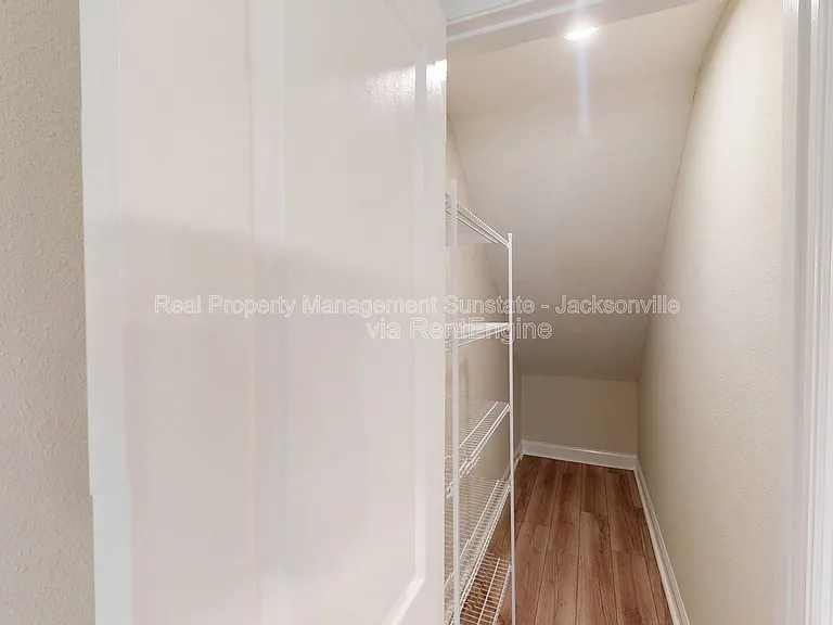 11979 Calvesta St — Photo 21