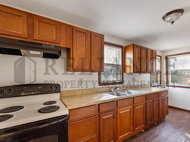 308 N Reno St — Photo 10