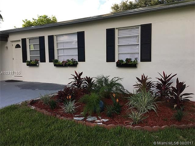 1st image of 1565 NW 129th St