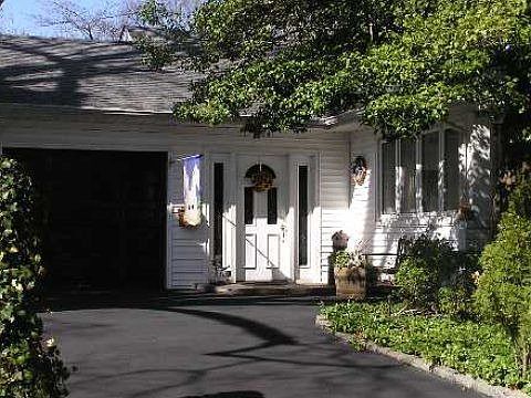 1st image of 1424 Millwood Ln