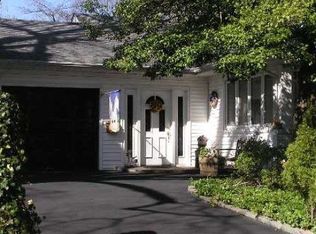 1424 Millwood Ln, North Merrick, NY 11566