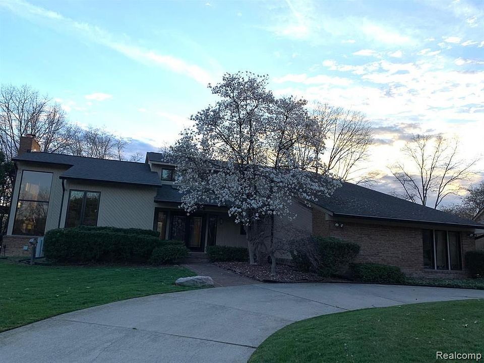 1st image of 3266 Montmarte Cir