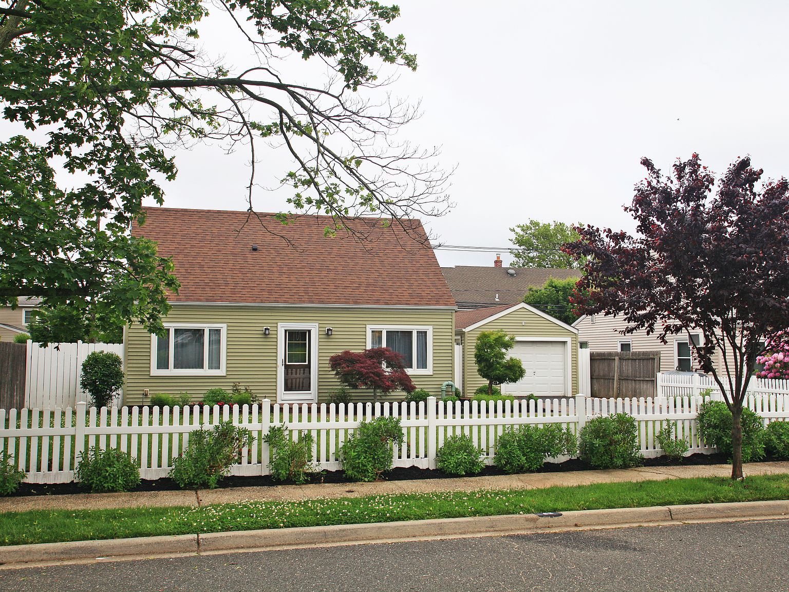 65 Wolcott Rd, Levittown, NY 11756 Zillow