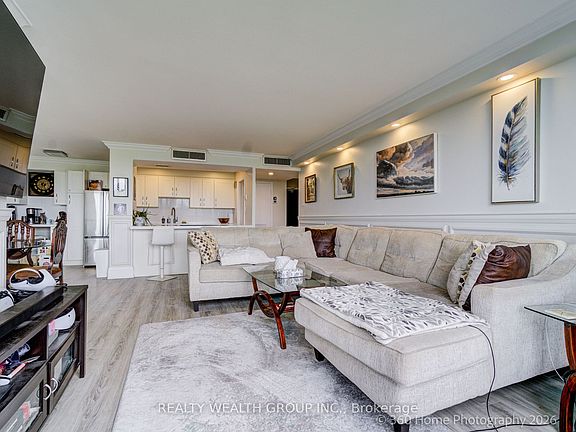 4th image of 1333 Bloor St #619