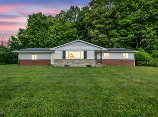 14040 Hale Rd, Burton, OH 44021